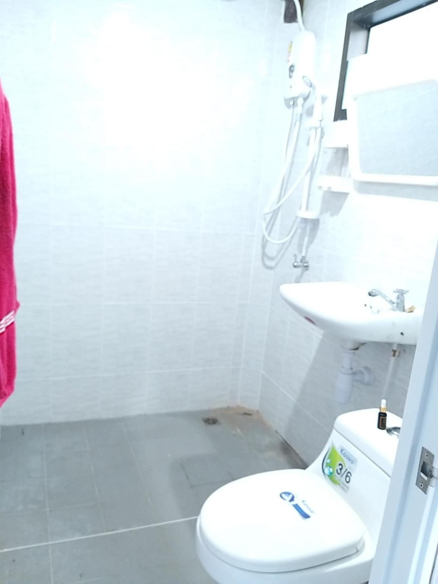 บ้านทะเลอิ่มเอม Bann Talay Im Eimm Ban Phe Habitación foto